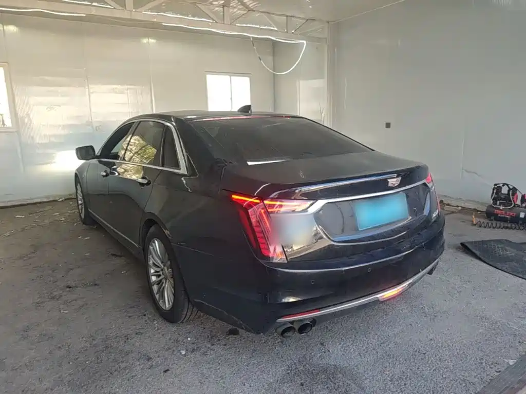 Cadillac CT6 — фото 5