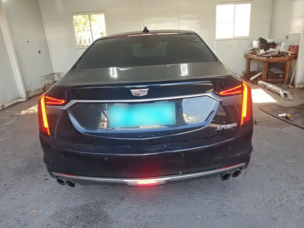 Cadillac CT6 — фото 6