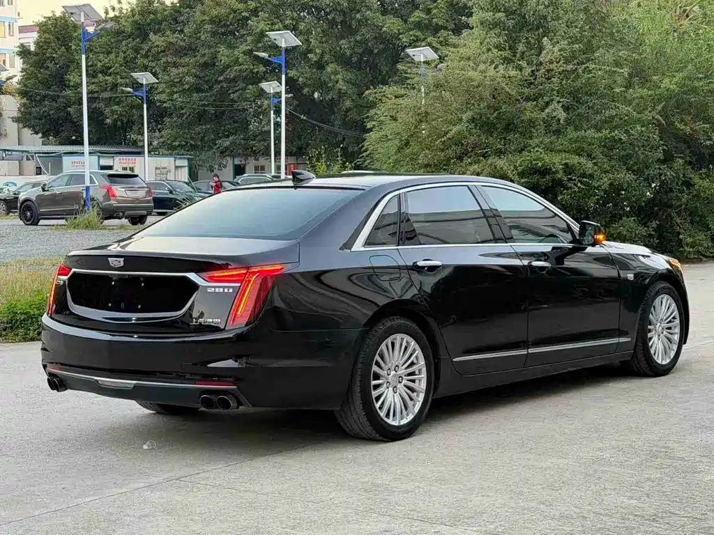 Cadillac CT6 — фото 4