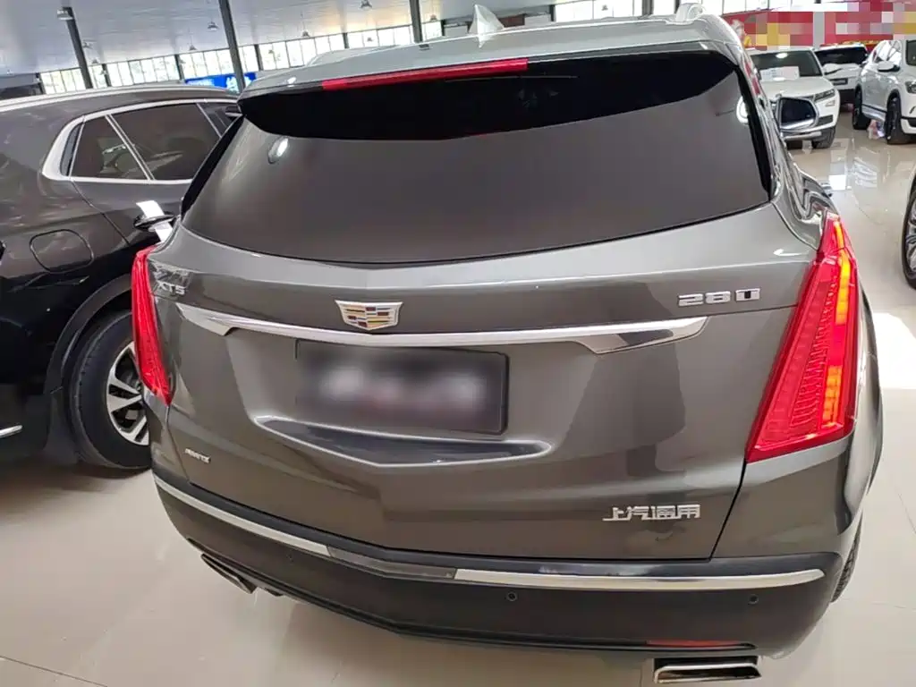 Cadillac XT5 — фото 6