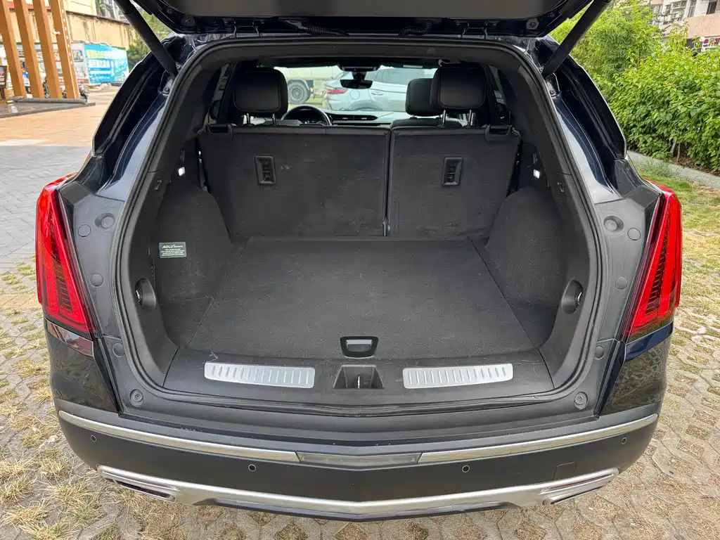 Cadillac XT5 — фото 19