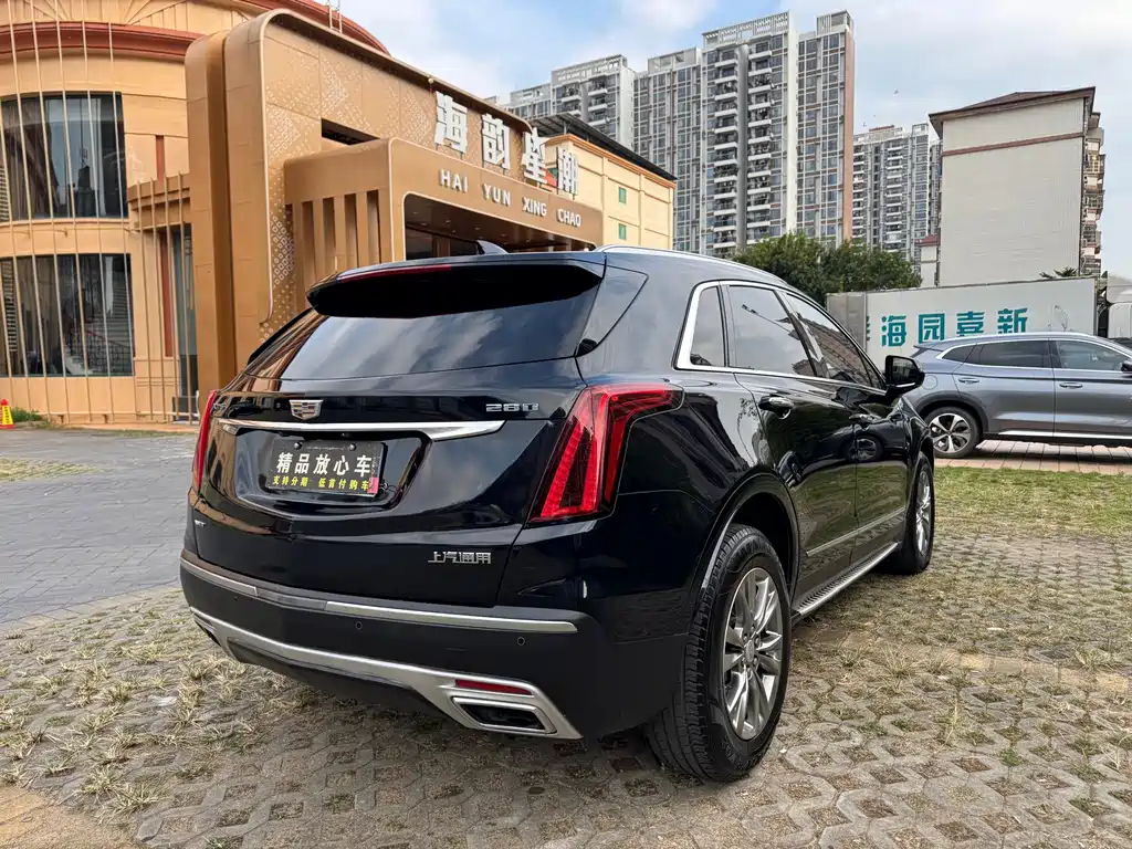 Cadillac XT5 — фото 7