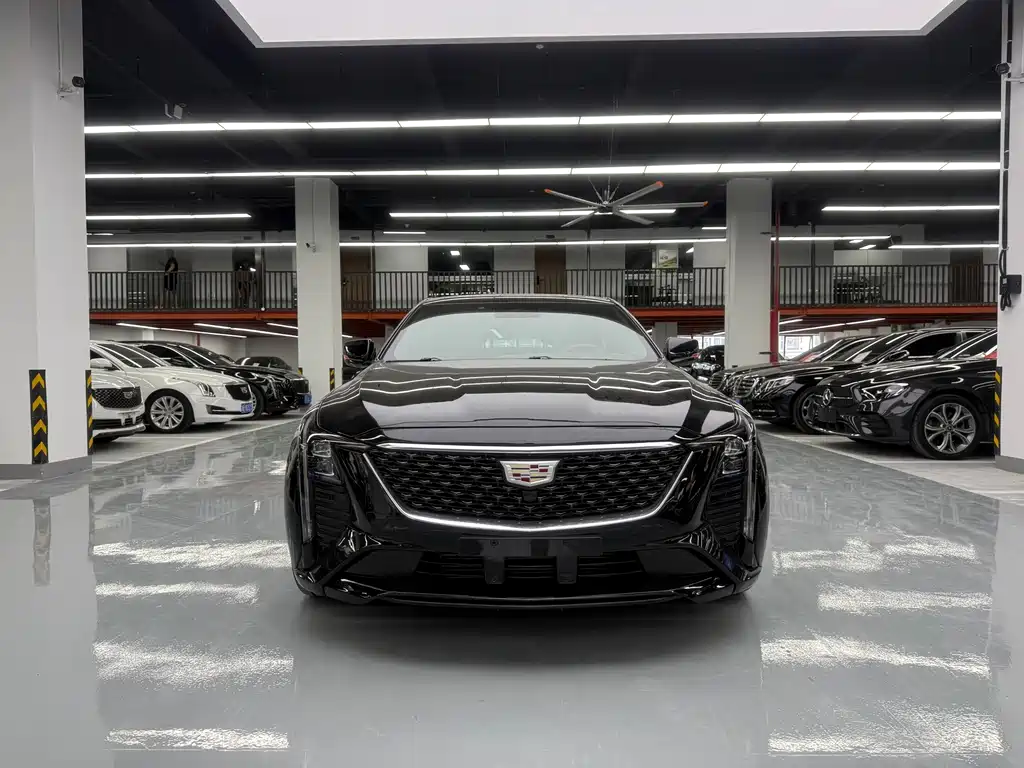 Cadillac CT5 — фото 2