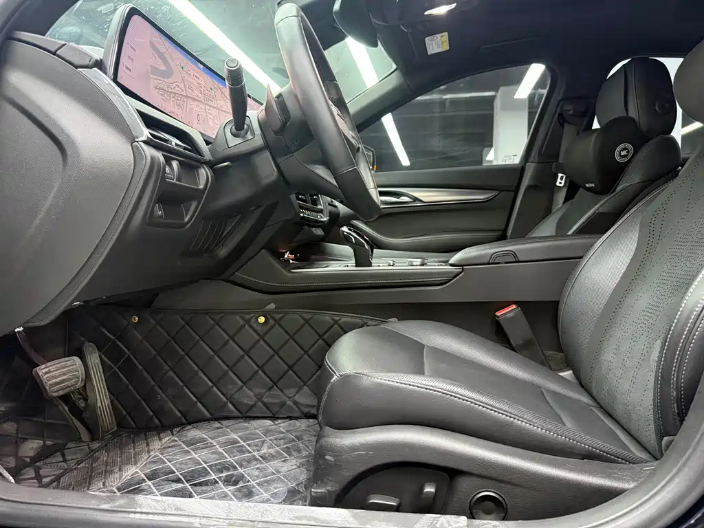 Cadillac CT5 — фото 5