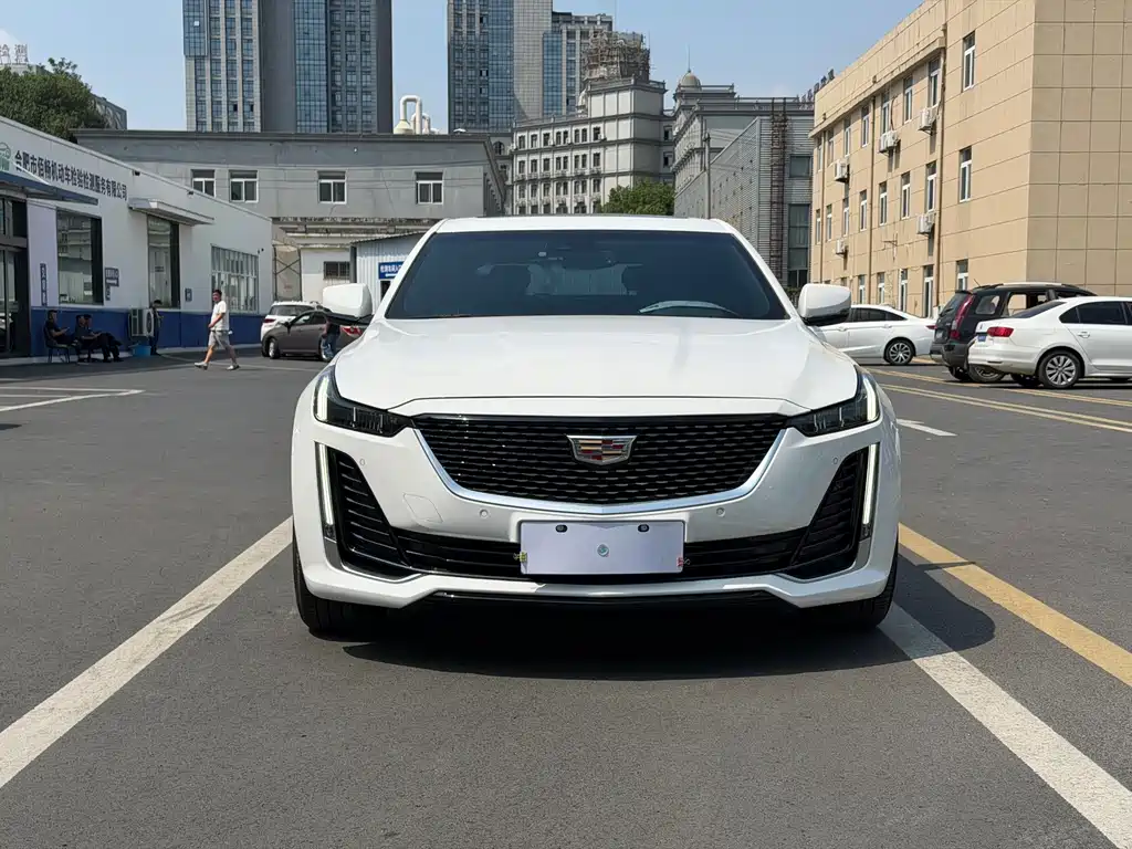 Cadillac CT5 — фото 2
