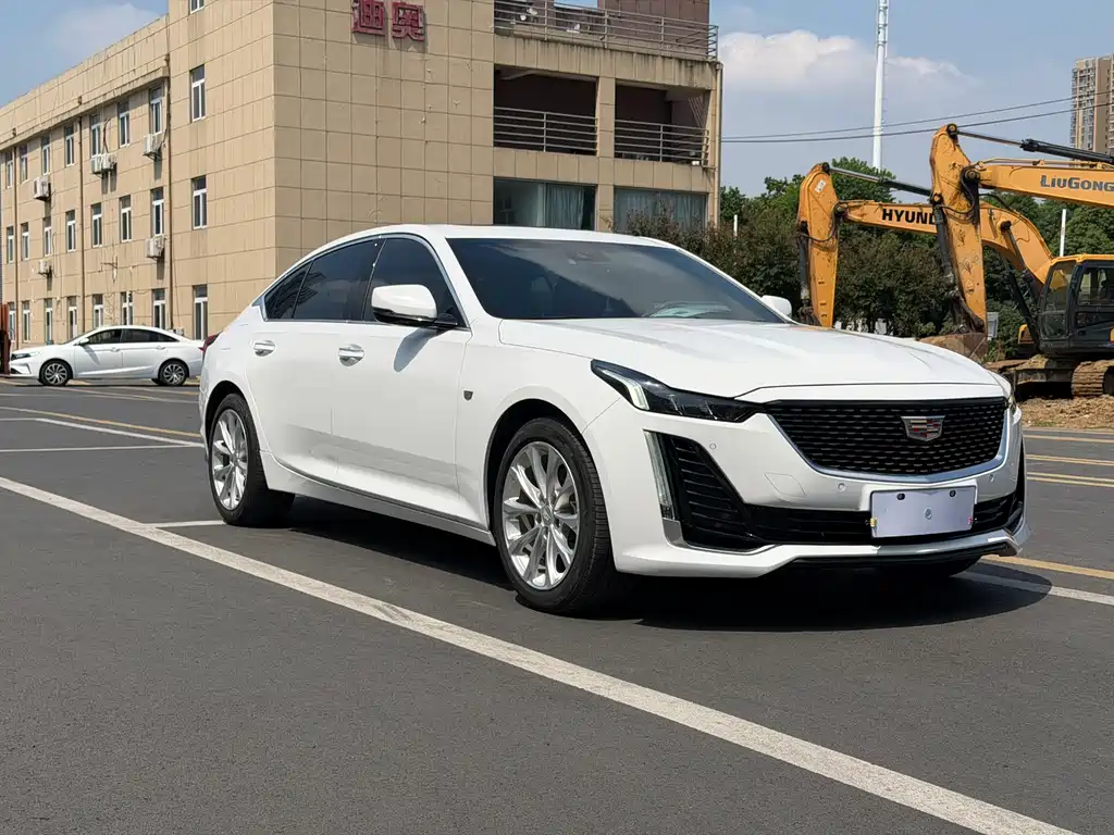 Cadillac CT5 — фото 3