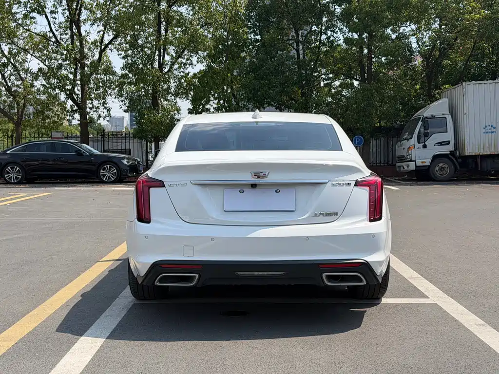 Cadillac CT5 — фото 5
