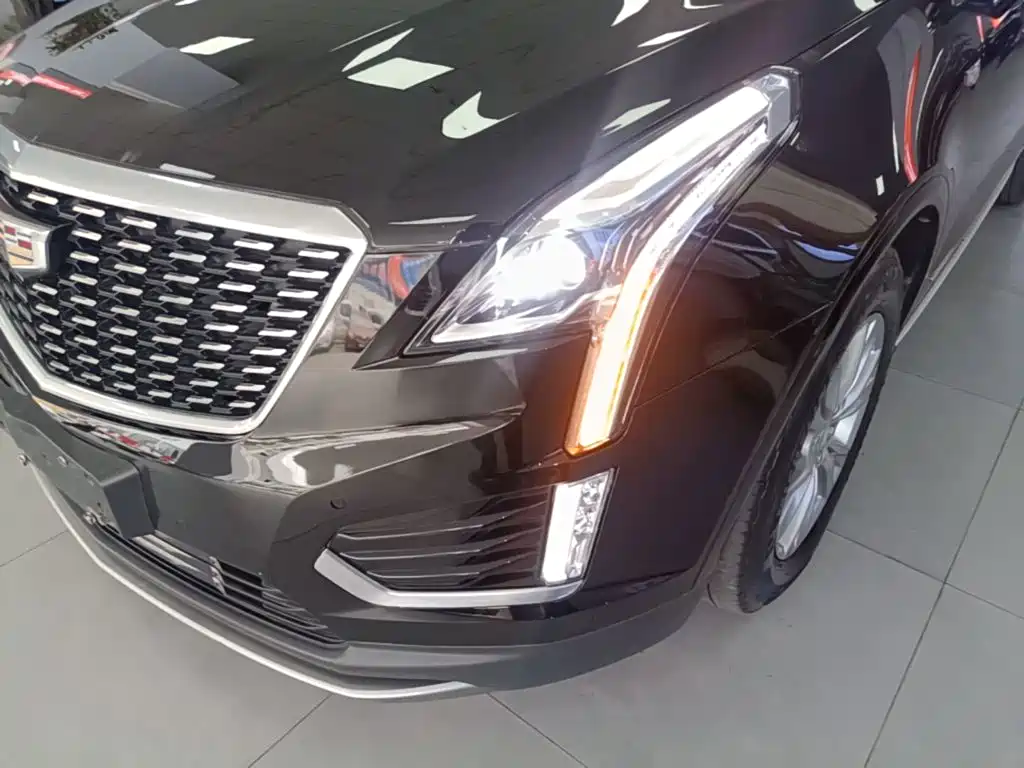 Cadillac XT5 — фото 24