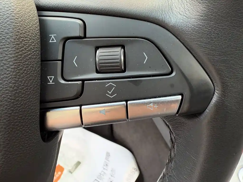 Cadillac CT5 — фото 20