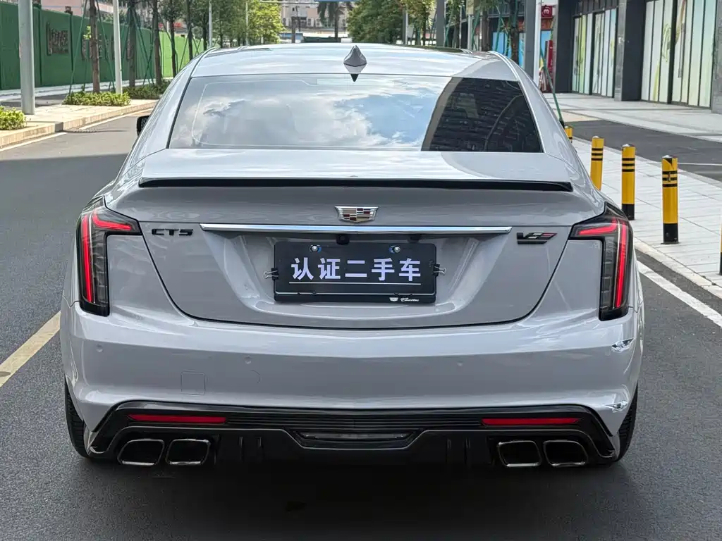 Cadillac CT5 — фото 6