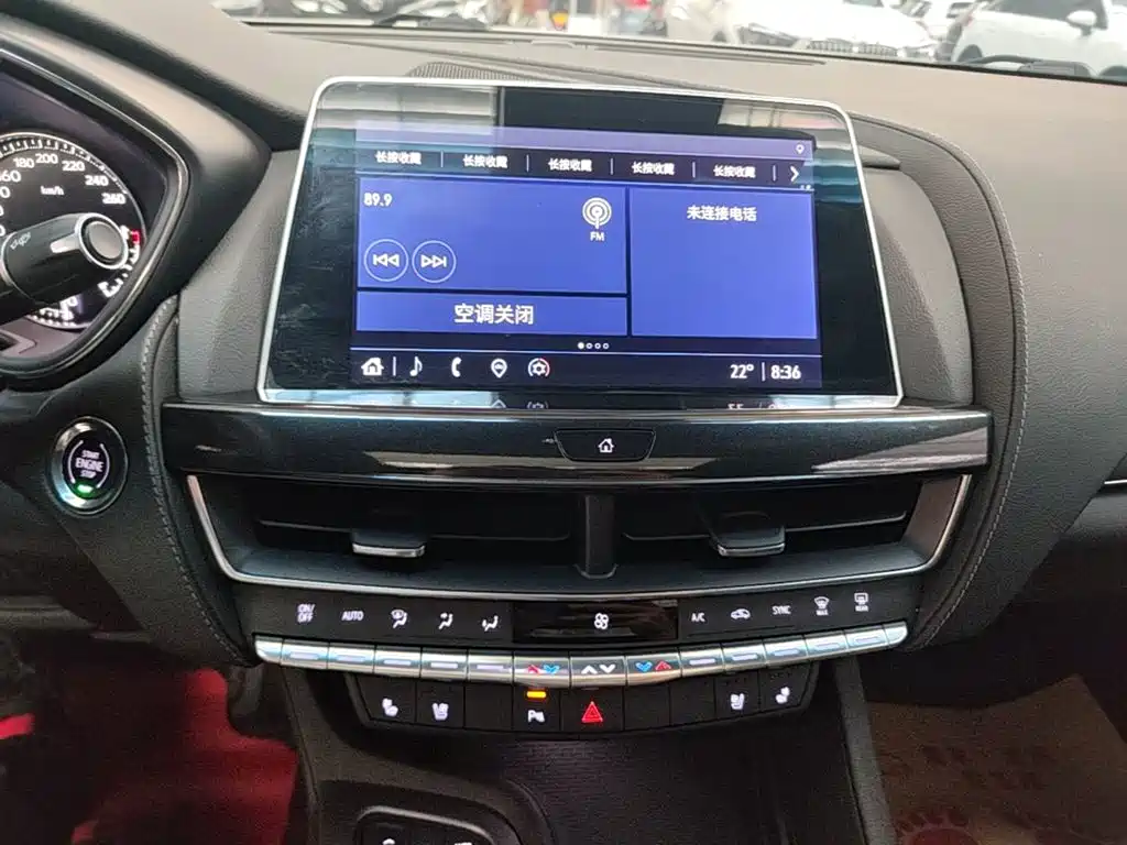 Cadillac CT5 — фото 13