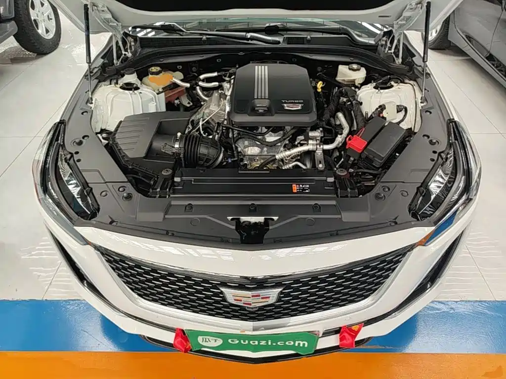 Cadillac CT5 — фото 20