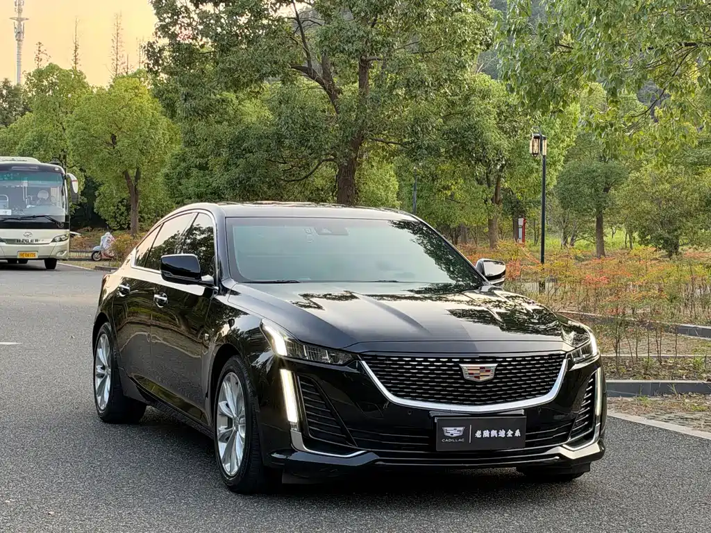 Cadillac CT5 — фото 3