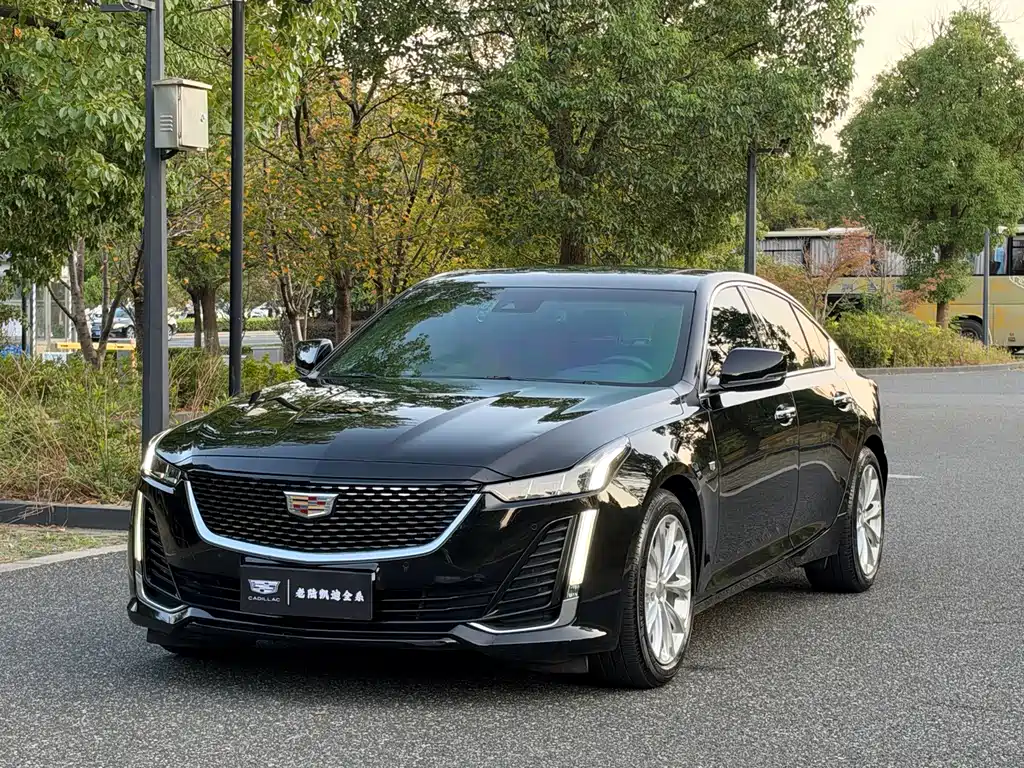 Cadillac CT5 — фото 4