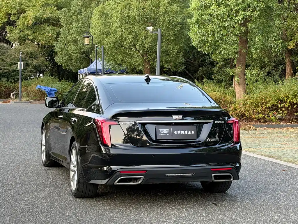 Cadillac CT5 — фото 8