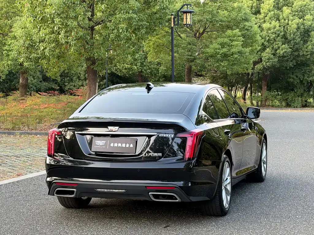 Cadillac CT5 — фото 10