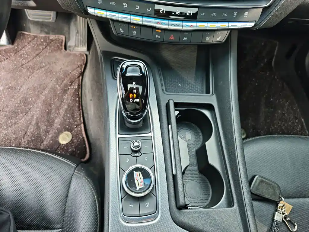 Cadillac CT5 — фото 14