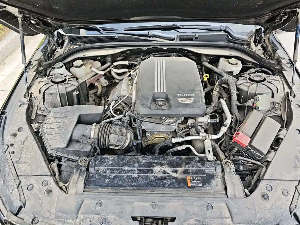 Cadillac CT5 — фото 20