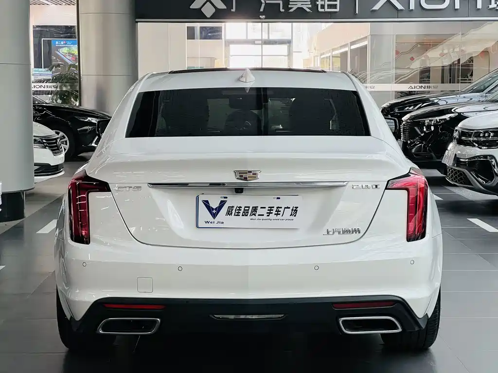 Cadillac CT5 — фото 9