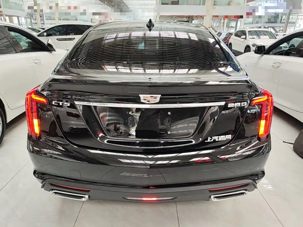Cadillac CT5 — фото 6
