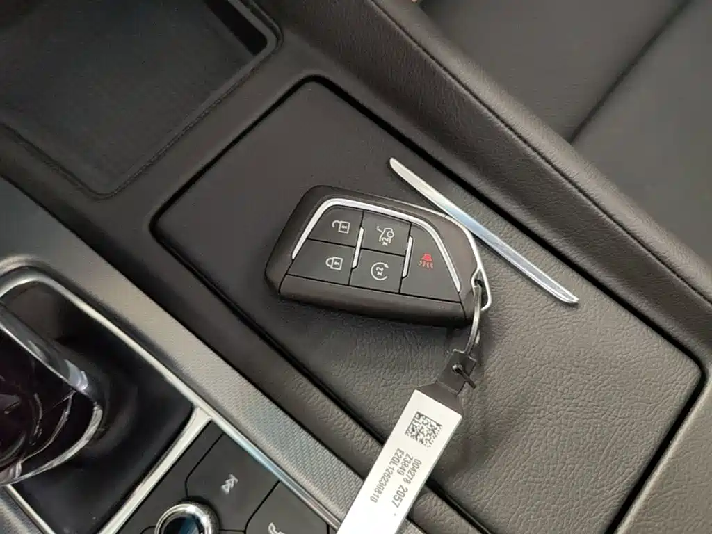 Cadillac CT5 — фото 9