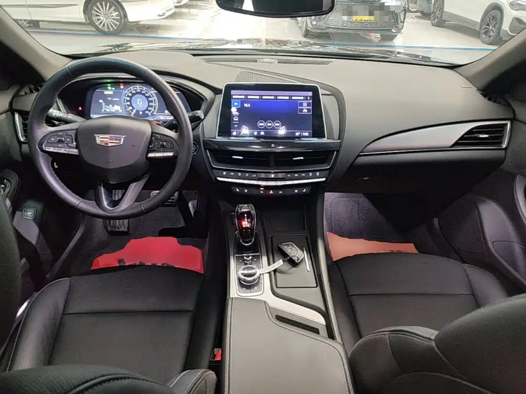Cadillac CT5 — фото 10