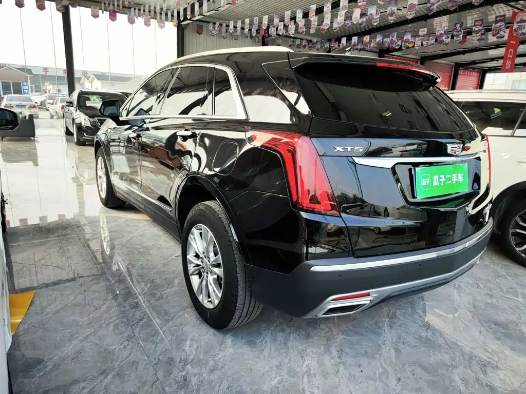 Cadillac XT5 — фото 5