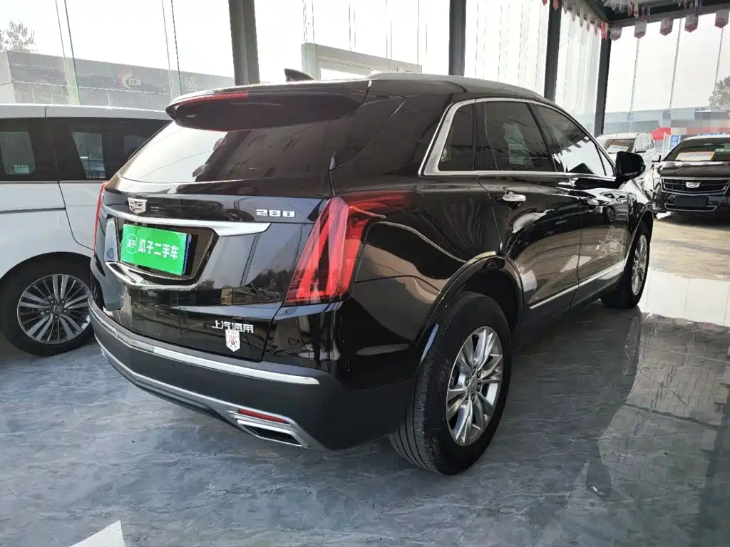 Cadillac XT5 — фото 7