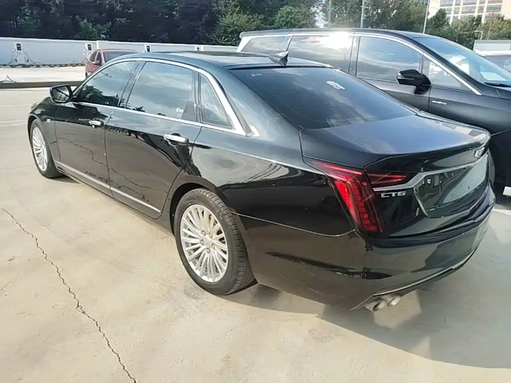 Cadillac CT6 — фото 5