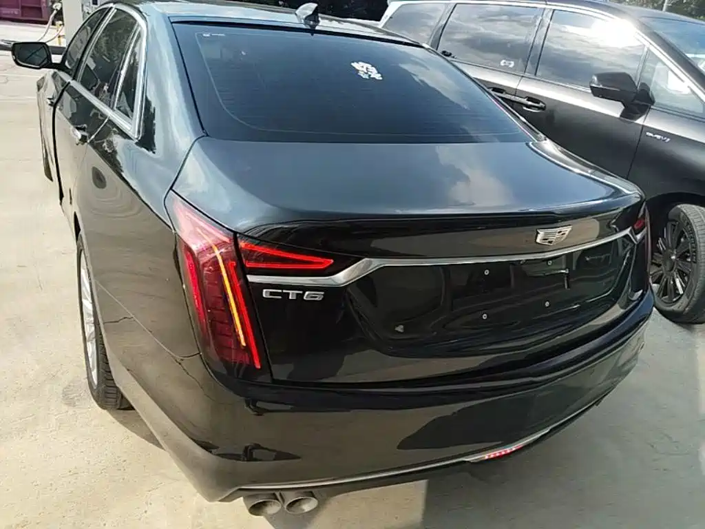 Cadillac CT6 — фото 6