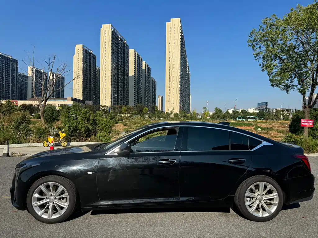 Cadillac CT5 — фото 3
