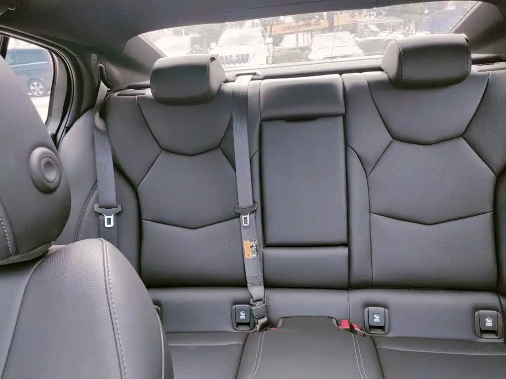 Cadillac CT5 — фото 17