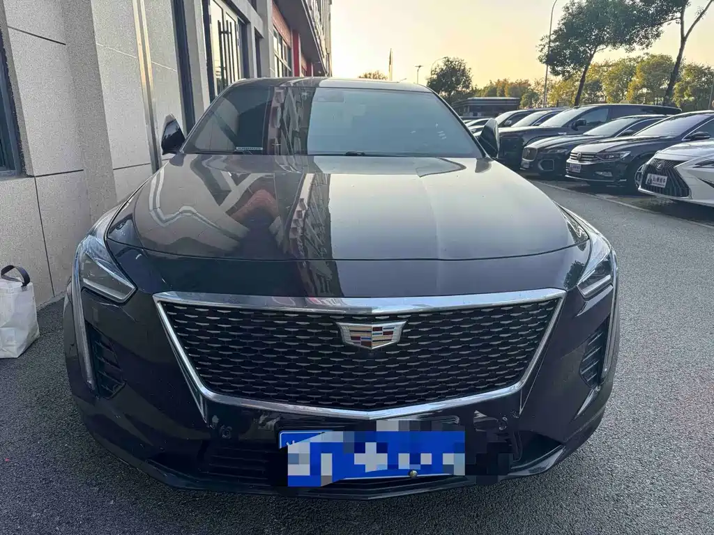 Cadillac CT6 — фото 2