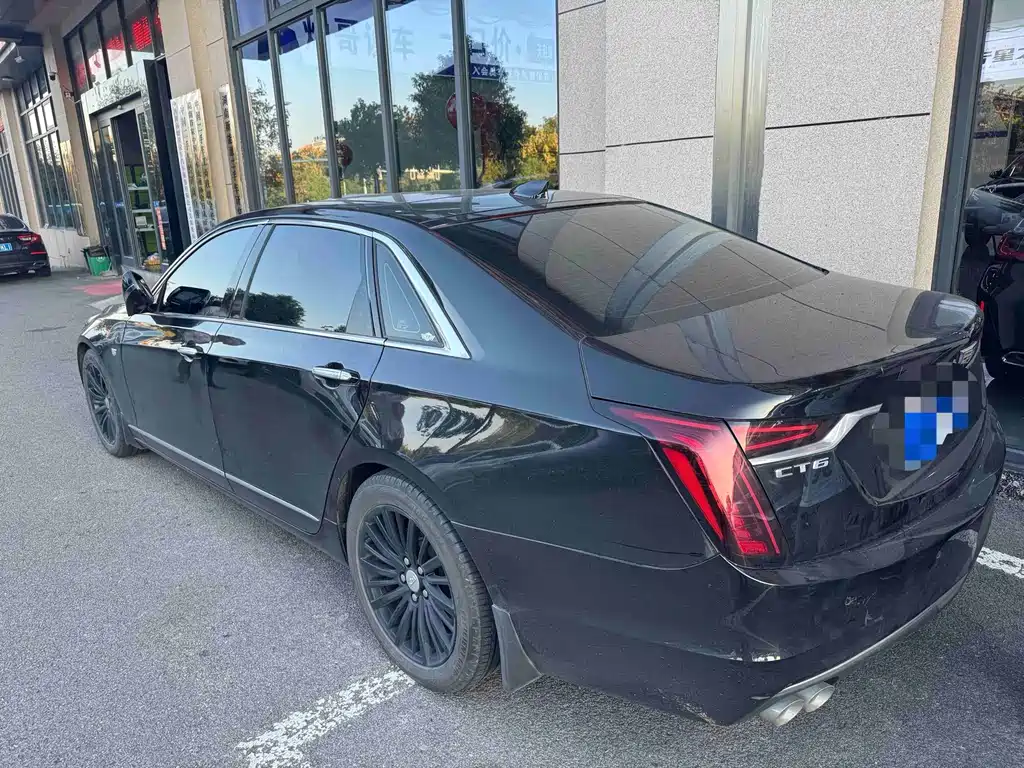 Cadillac CT6 — фото 3