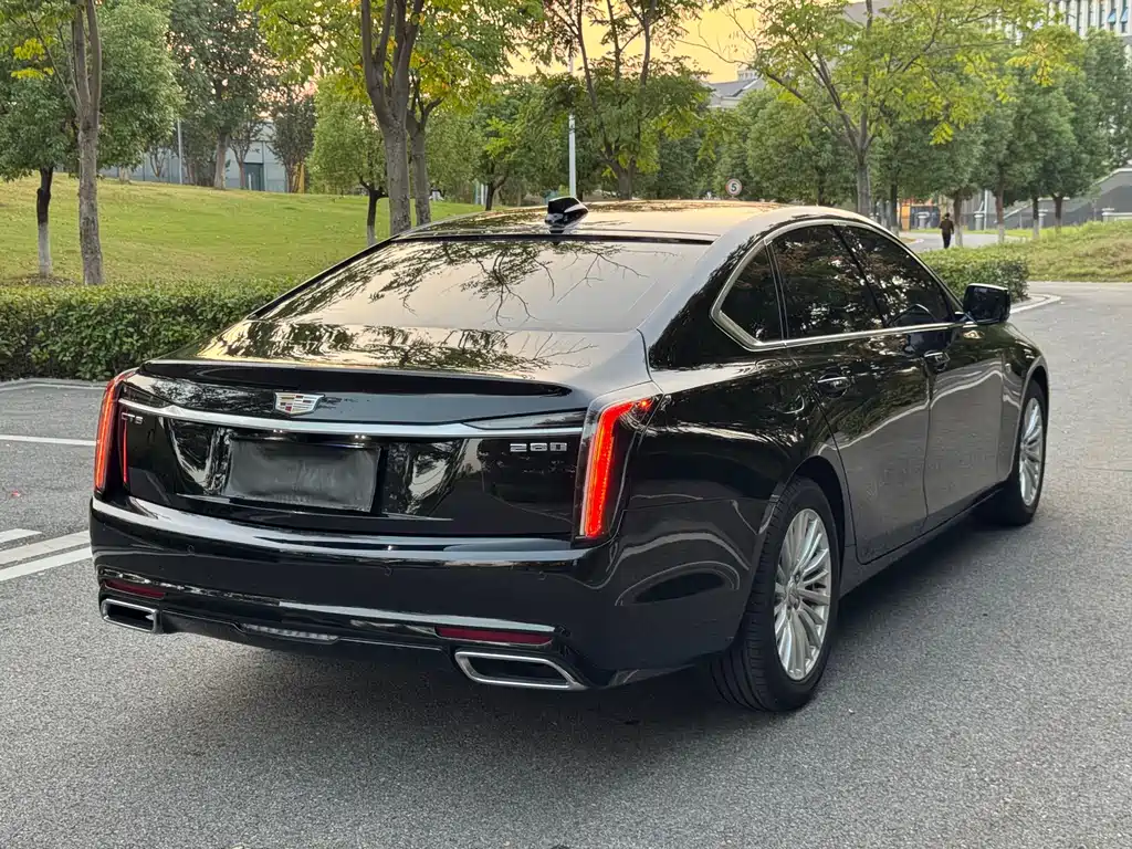 Cadillac CT6 — фото 5