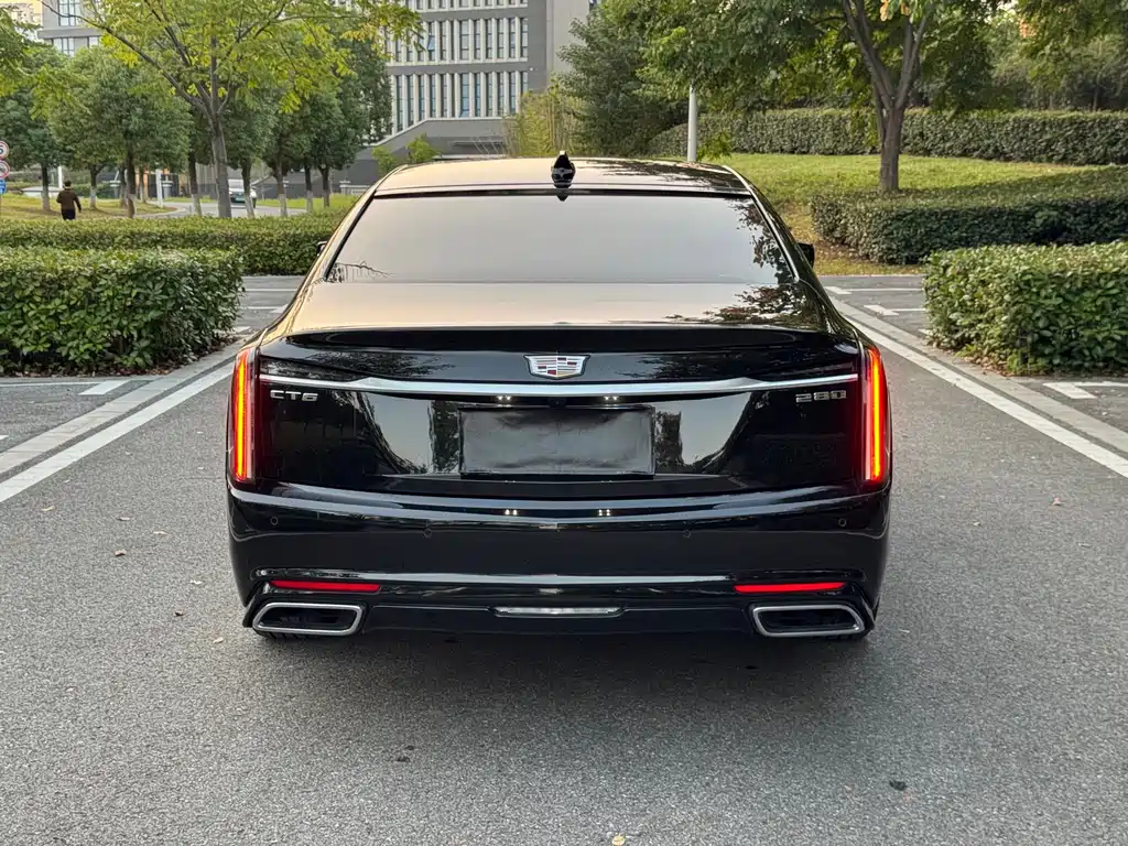 Cadillac CT6 — фото 6
