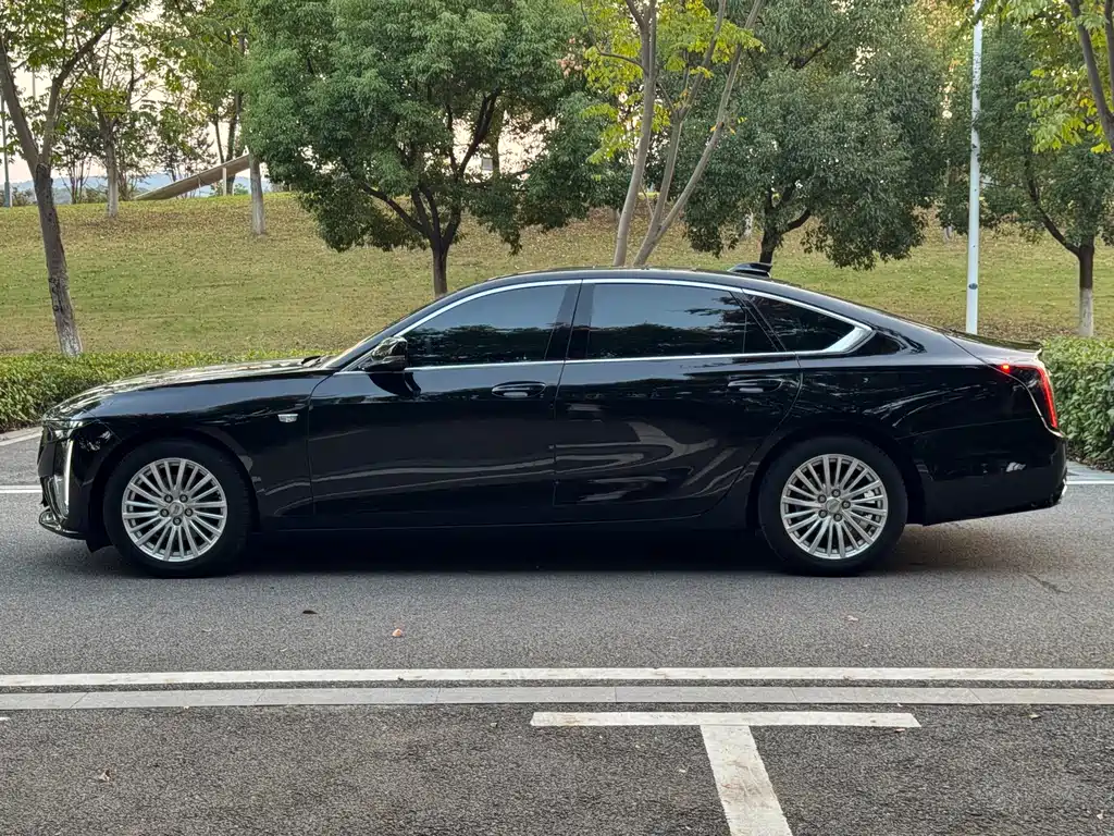 Cadillac CT6 — фото 7