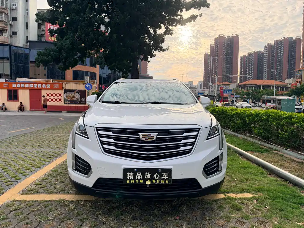 Cadillac XT5 — фото 2