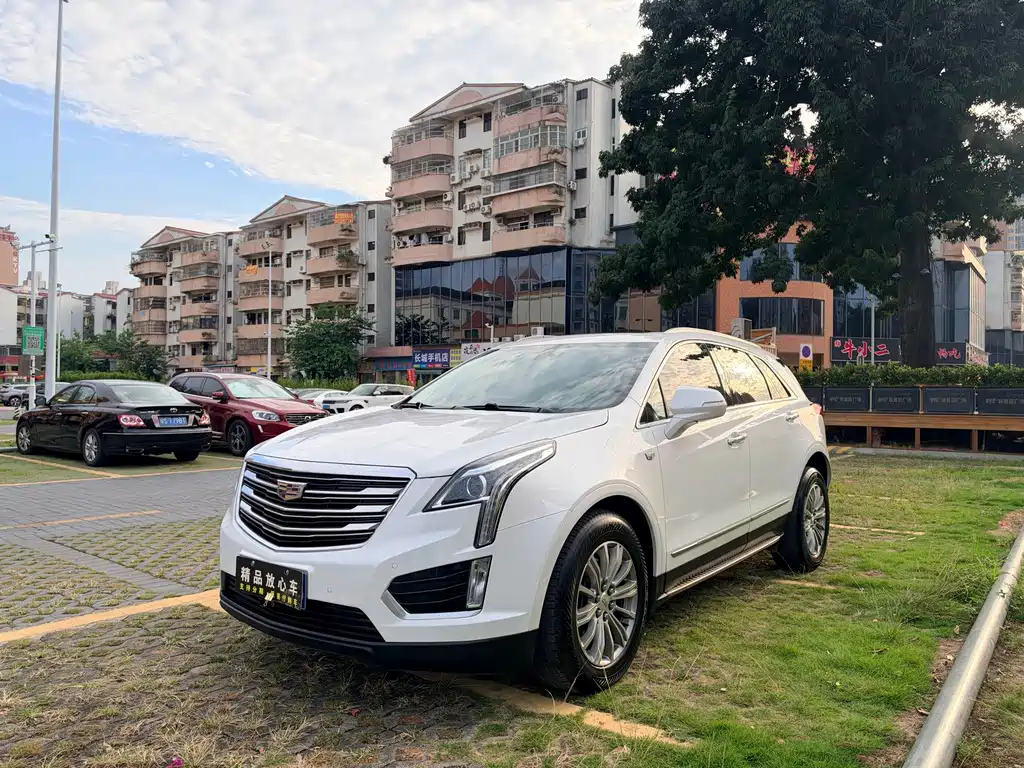 Cadillac XT5 — фото 3