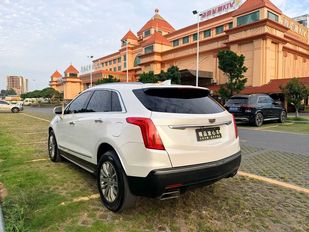 Cadillac XT5 — фото 4