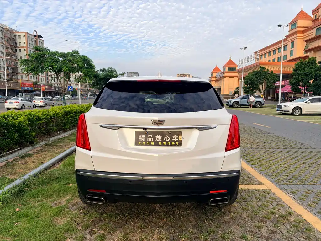 Cadillac XT5 — фото 5