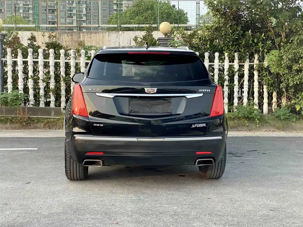 Cadillac XT5 — фото 6