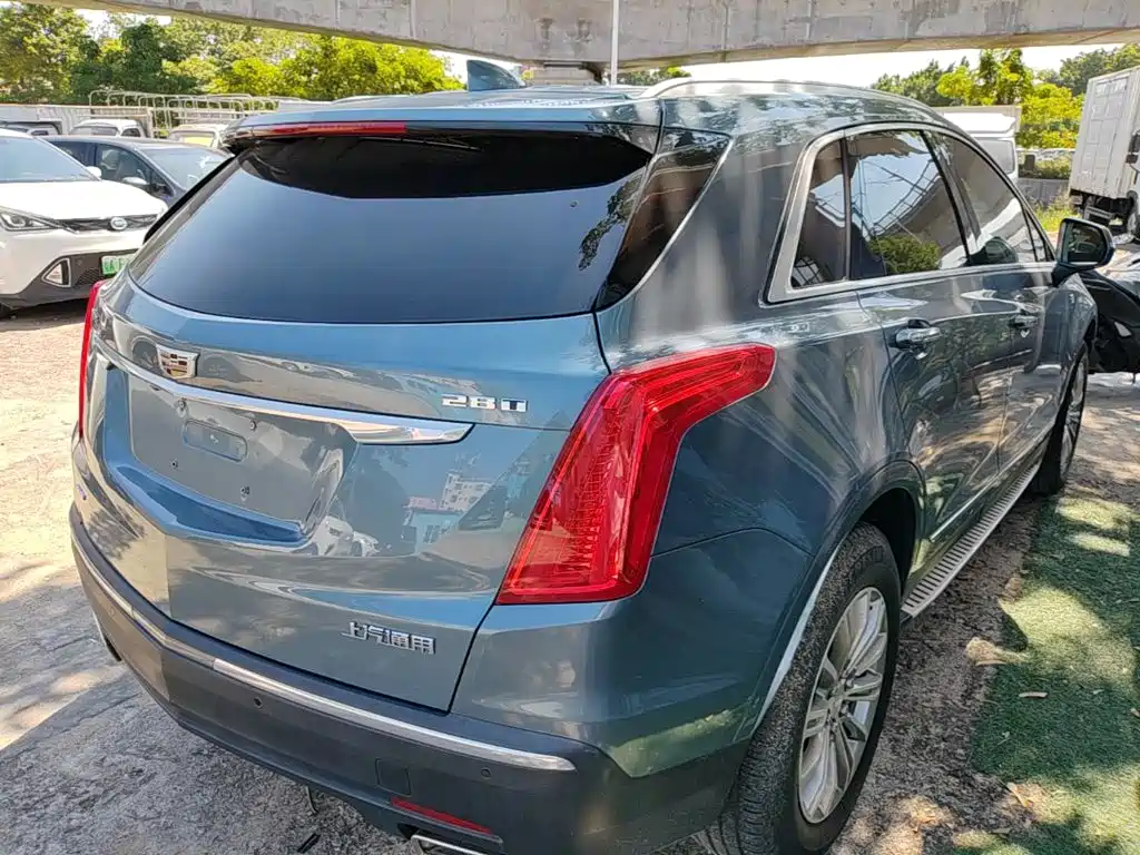 Cadillac XT5 — фото 7