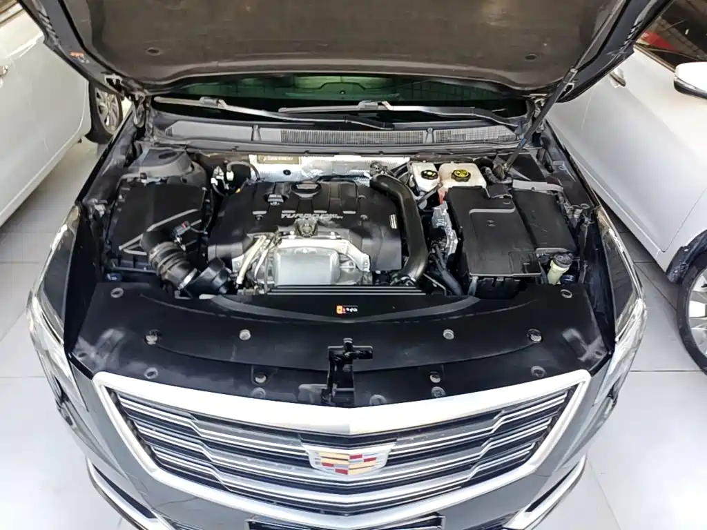 Cadillac XTS — фото 20