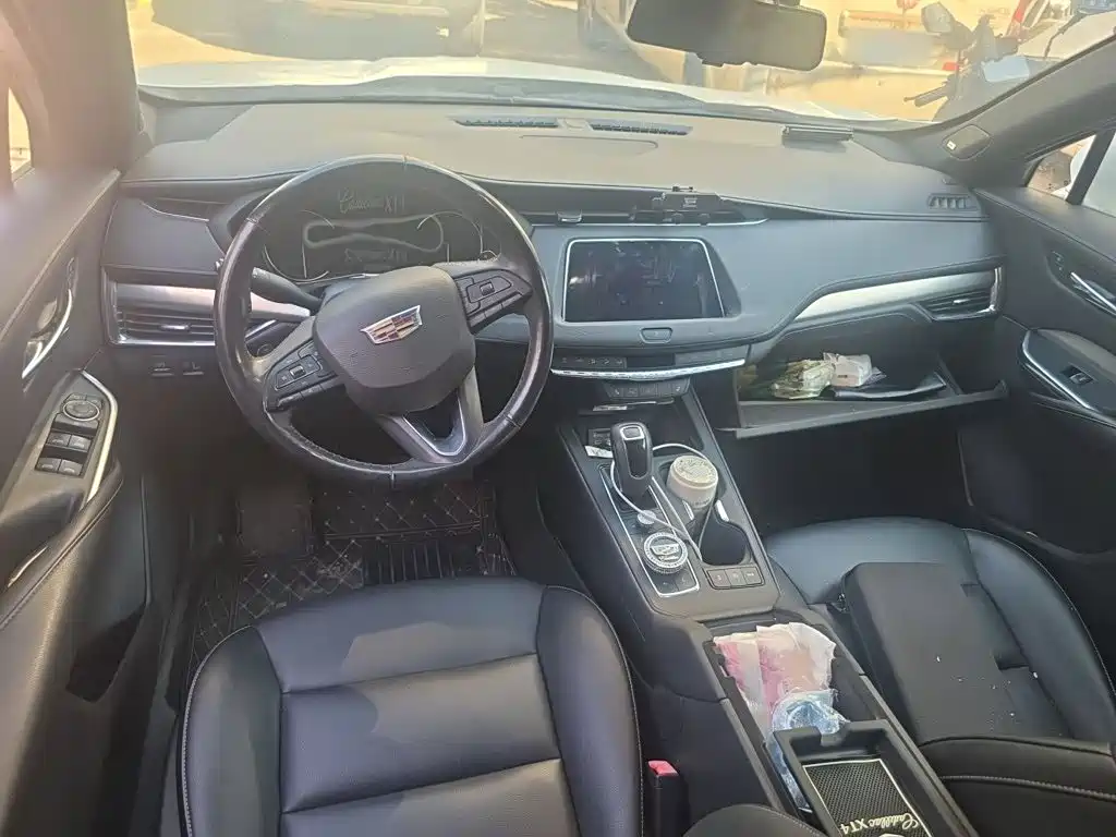 Cadillac XT4 — фото 5