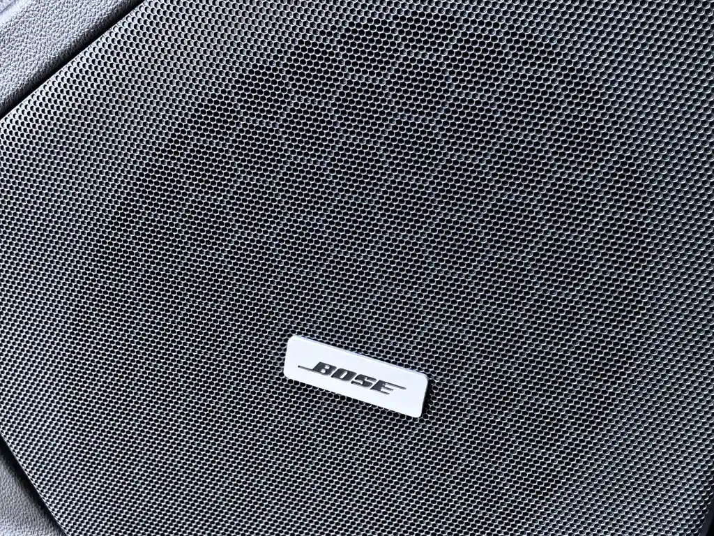 Cadillac XT5 — фото 26