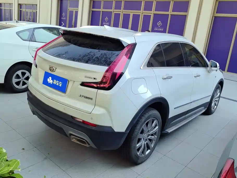 Cadillac XT4 — фото 3