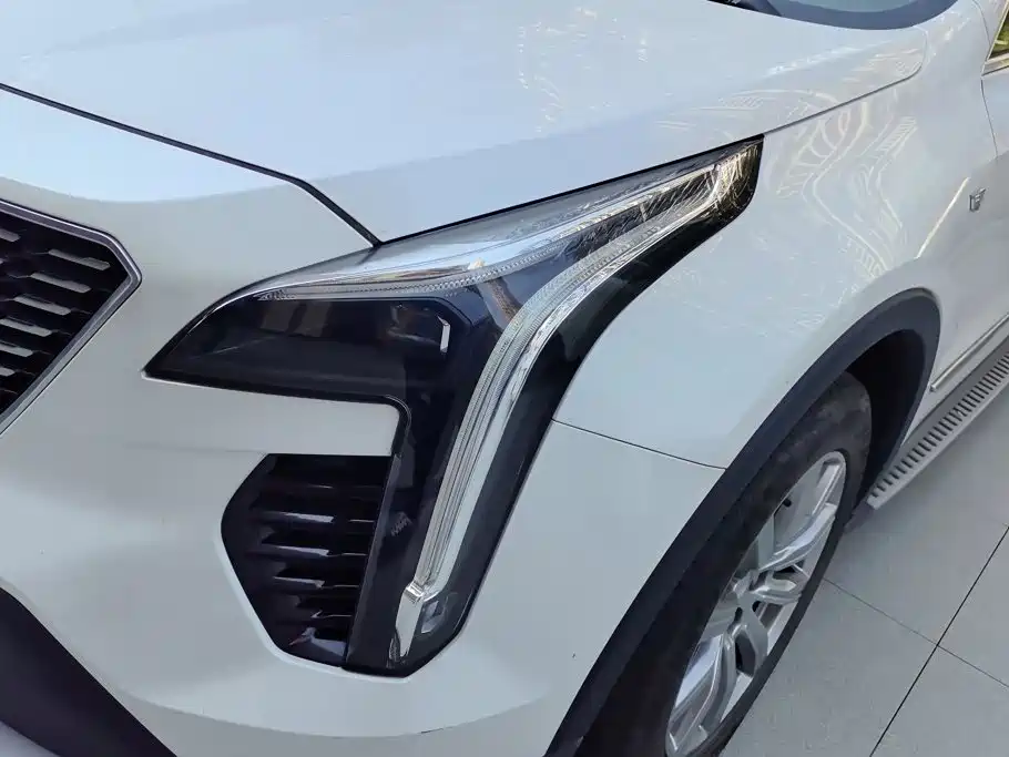Cadillac XT4 — фото 5