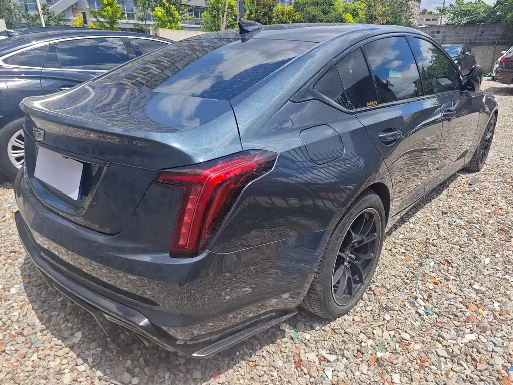 Cadillac CT5 — фото 6