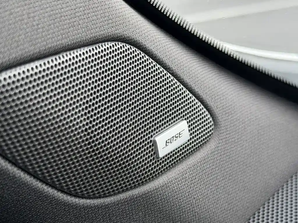 Cadillac XT4 — фото 11